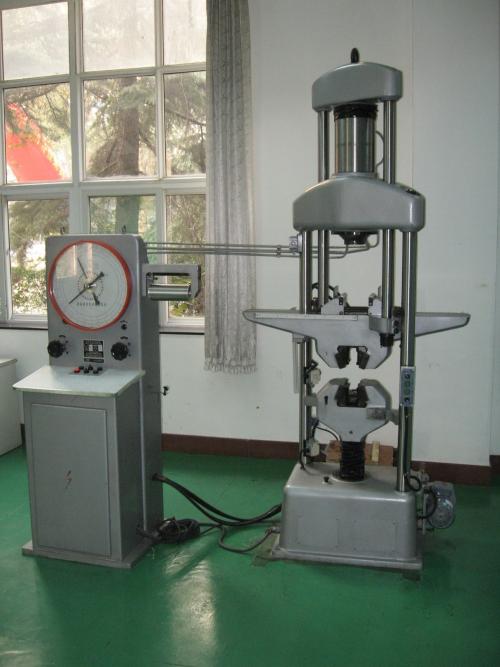 濟(jì)南試驗(yàn)機(jī)廠30噸60噸100噸萬能試驗(yàn)機(jī)維修、升級(jí)、改造服務(wù)